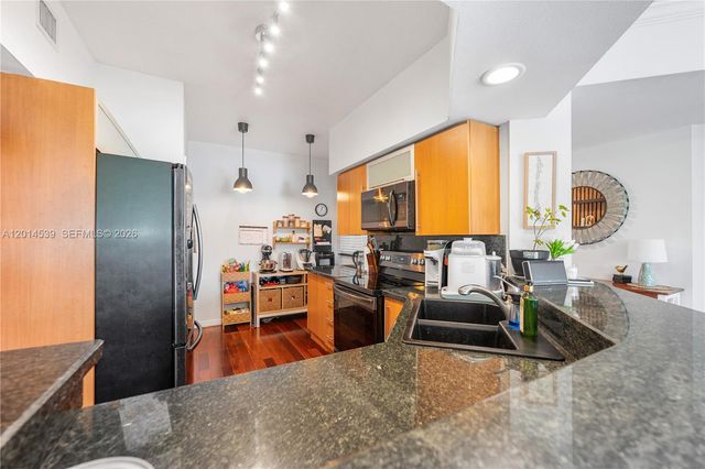 3165 NE 184th Street 6304, Aventura, FL 33160