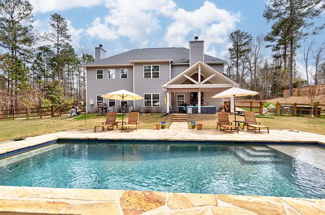 208 Abberly Lane, Ellerslie, GA 31807