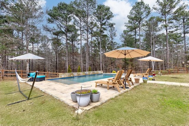 208 Abberly Lane, Ellerslie, GA 31807