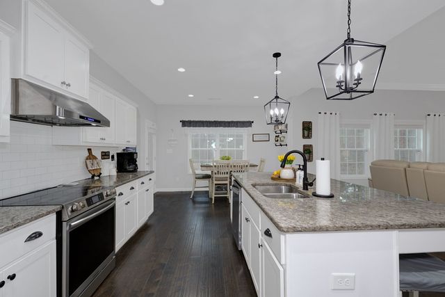 208 Abberly Lane, Ellerslie, GA 31807