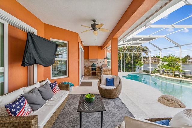 729 MANNS HARBOR DRIVE, Apollo Beach, FL 33572