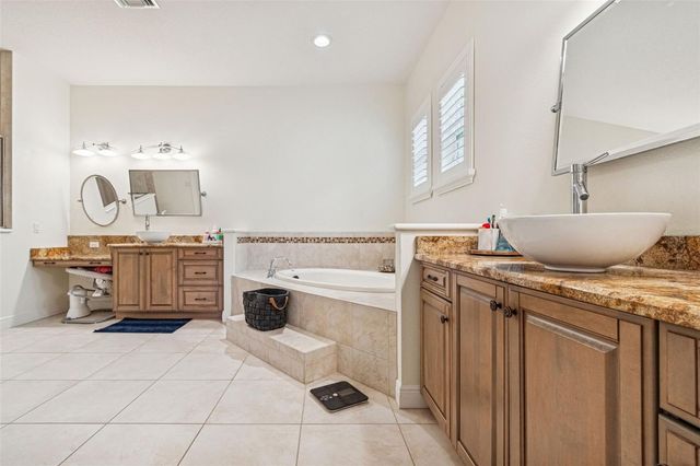 729 MANNS HARBOR DRIVE, Apollo Beach, FL 33572