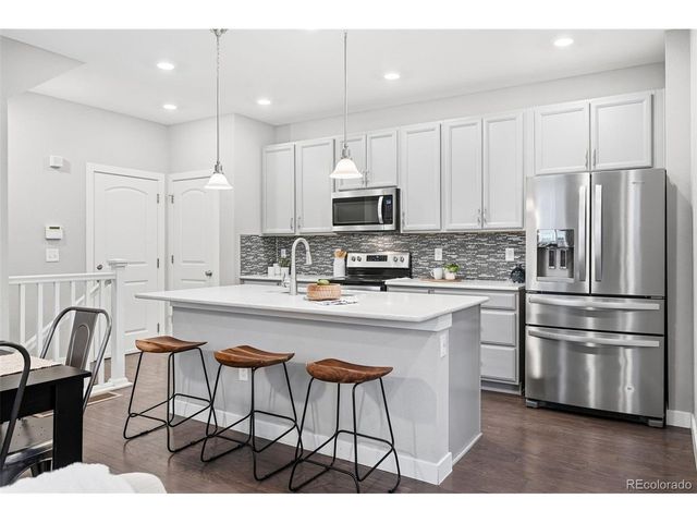 23201 E Jamison Dr, Aurora, CO 80016
