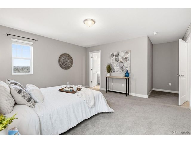 23201 E Jamison Dr, Aurora, CO 80016