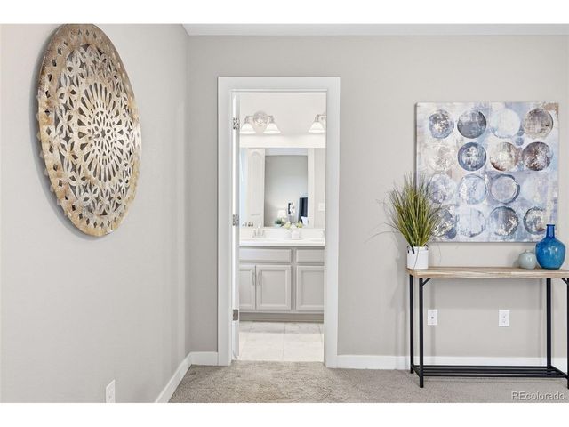 23201 E Jamison Dr, Aurora, CO 80016