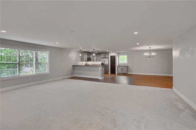 303 Garfield Ave, Mars Boro, PA 16046