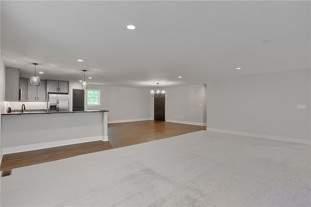 303 Garfield Ave, Mars Boro, PA 16046