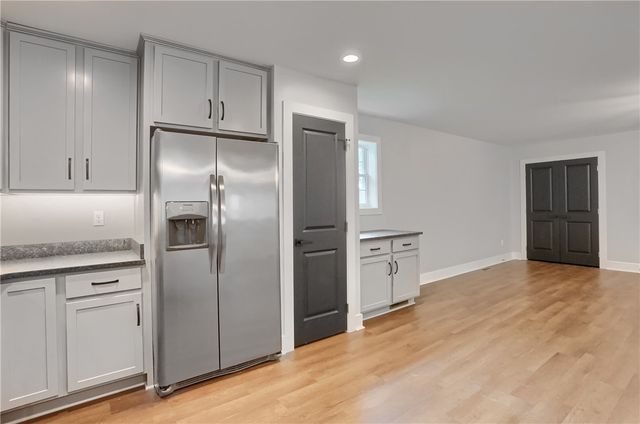 303 Garfield Ave, Mars Boro, PA 16046