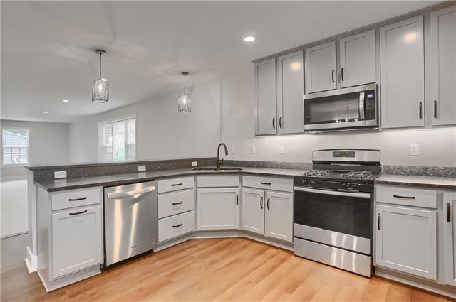 303 Garfield Ave, Mars Boro, PA 16046
