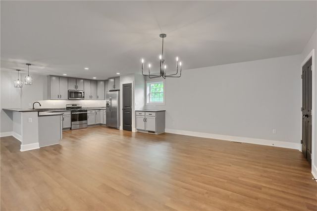 303 Garfield Ave, Mars Boro, PA 16046