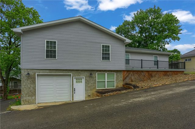 303 Garfield Ave, Mars Boro, PA 16046