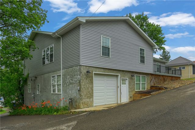 303 Garfield Ave, Mars Boro, PA 16046
