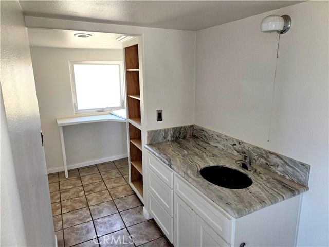 195 Old El Mirage Road, Adelanto, CA 92301