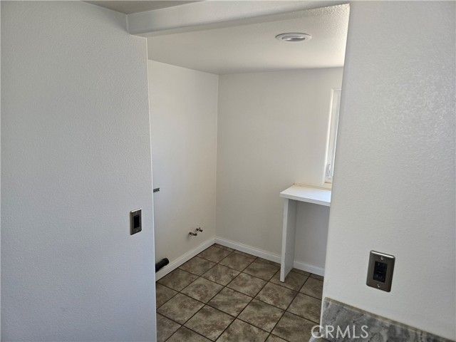 195 Old El Mirage Road, Adelanto, CA 92301