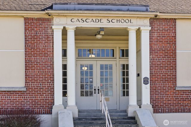 101 SW 2nd St, Chehalis, WA 98532