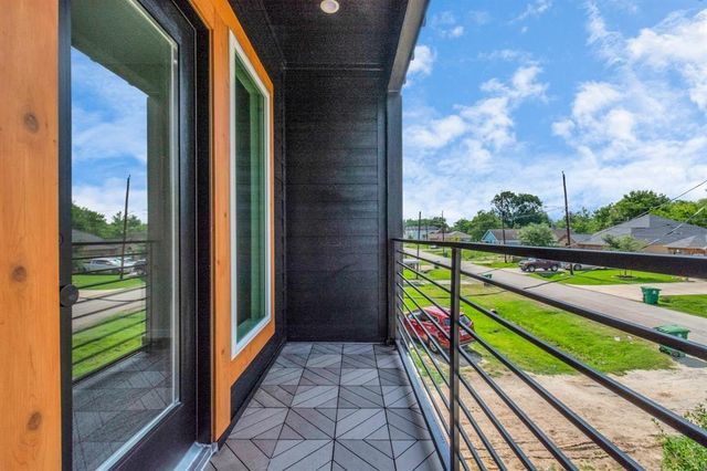 4622 Clover Street, Houston, TX 77051
