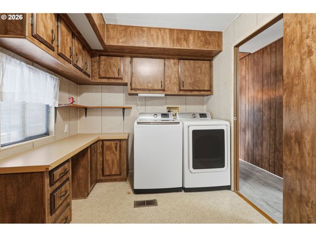 100 Sw 195TH Ave 160, Beaverton, OR 97006