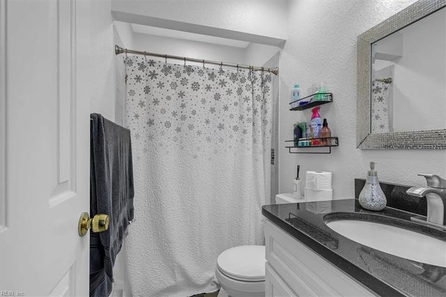 1632 Black Watch LN, Virginia Beach, VA 23464