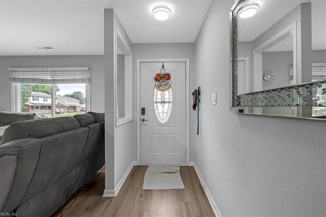 1632 Black Watch LN, Virginia Beach, VA 23464