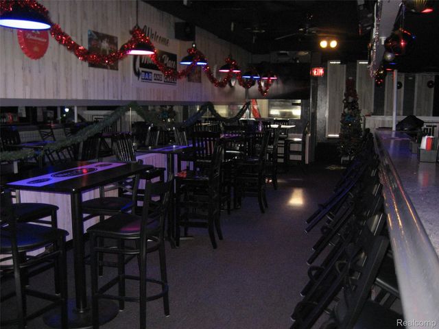 22234 W Warren Avenue, Redford Charter Township, MI 48239