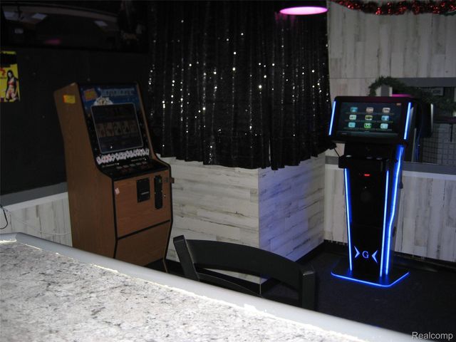 22234 W Warren Avenue, Redford Charter Township, MI 48239