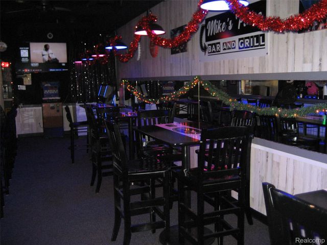 22234 W Warren Avenue, Redford Charter Township, MI 48239