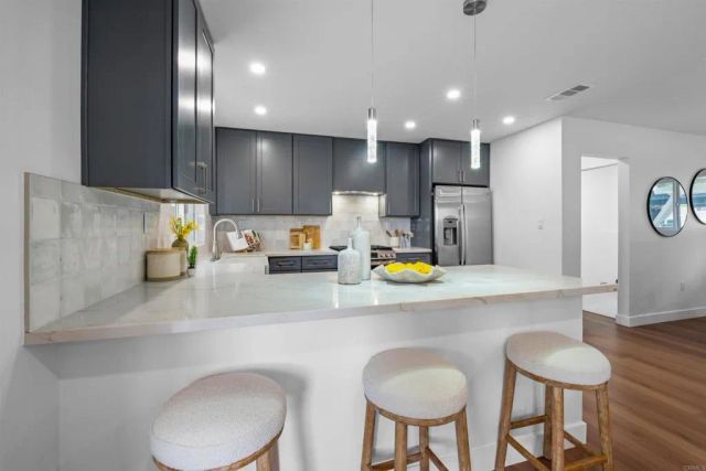 6266 Lake Aral Drive, San Diego, CA 92119