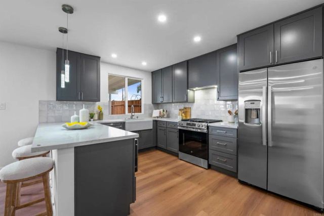 6266 Lake Aral Drive, San Diego, CA 92119