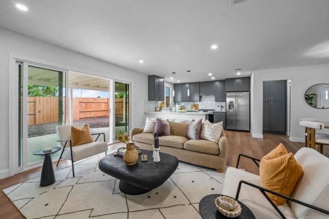 6266 Lake Aral Drive, San Diego, CA 92119