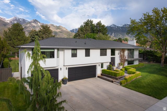 8479 S ESCALANTE DR, Sandy, UT 84093