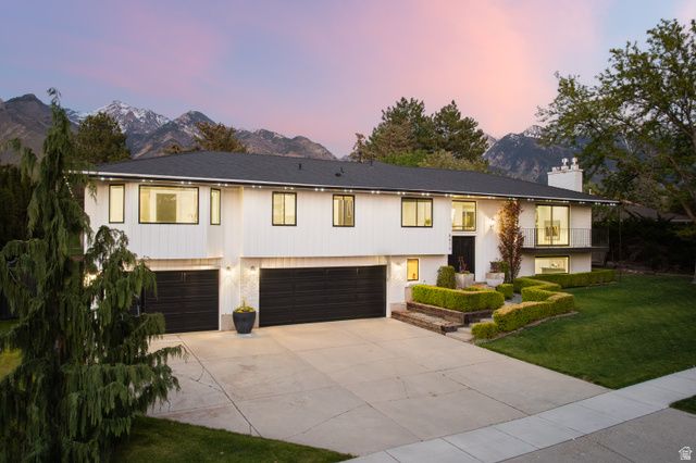8479 S ESCALANTE DR, Sandy, UT 84093