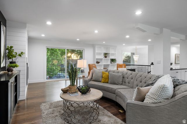8479 S ESCALANTE DR, Sandy, UT 84093
