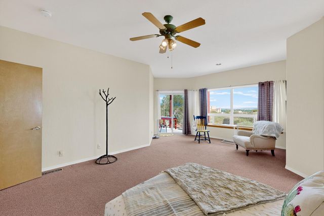 832 ACAPULCO Road NE, Rio Rancho, NM 87144