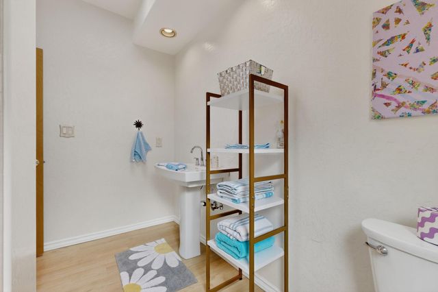 832 ACAPULCO Road NE, Rio Rancho, NM 87144