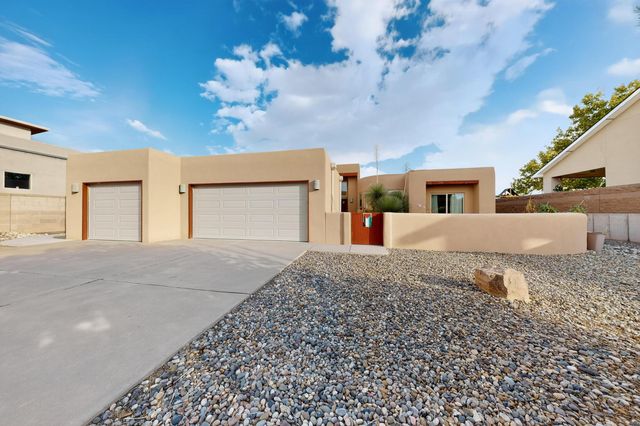 832 ACAPULCO Road NE, Rio Rancho, NM 87144