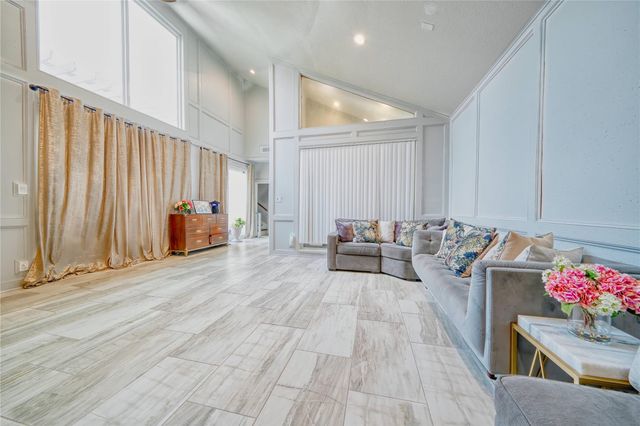 7606 Portal Drive, Houston, TX 77071
