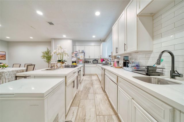 7606 Portal Drive, Houston, TX 77071