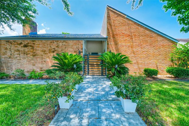 7606 Portal Drive, Houston, TX 77071