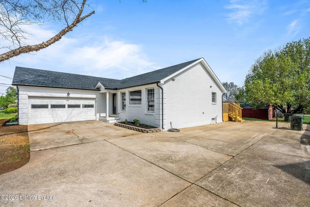 400 Newman Way, Mt Washington, KY 40047