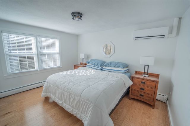 94 Quaker Lane, Scituate, RI 02857