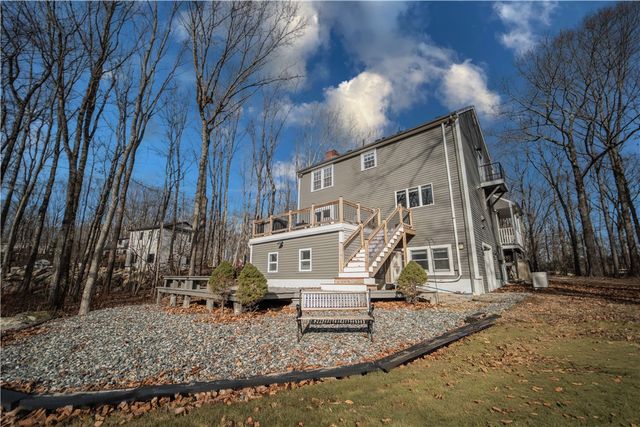 94 Quaker Lane, Scituate, RI 02857