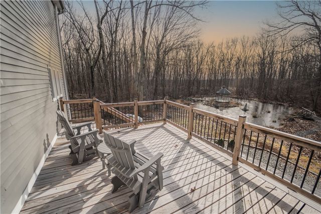 94 Quaker Lane, Scituate, RI 02857