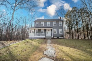 94 Quaker Lane, Scituate, RI 02857