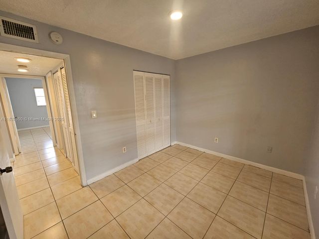10851 SW 2nd St K310, Sweetwater, FL 33174