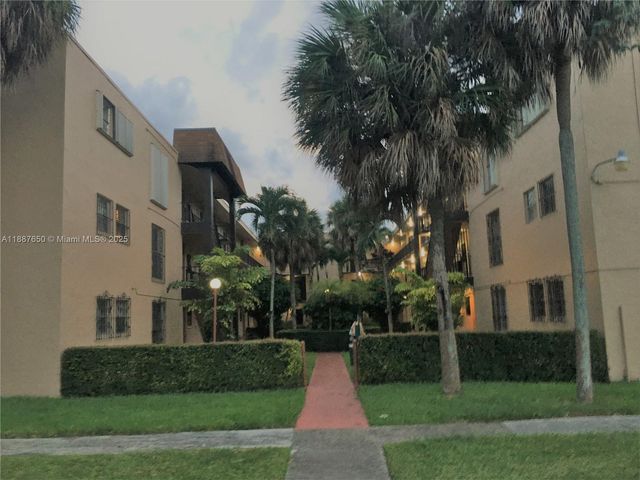 10851 SW 2nd St K310, Sweetwater, FL 33174