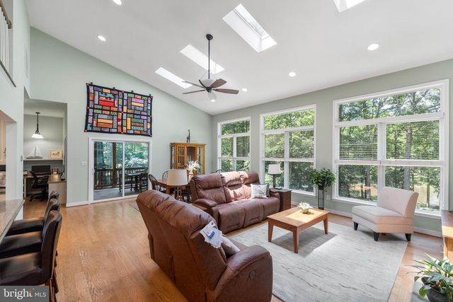 210 LAKE CAROLINE DR, Ruther Glen, VA 22546