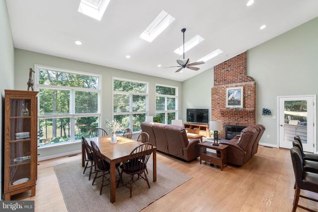 210 LAKE CAROLINE DR, Ruther Glen, VA 22546