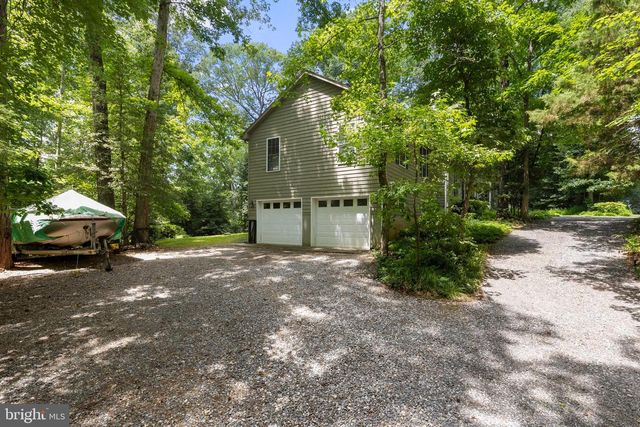 210 LAKE CAROLINE DR, Ruther Glen, VA 22546
