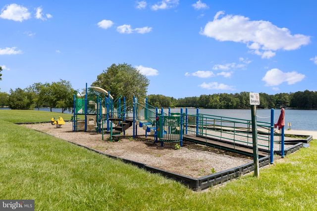 210 LAKE CAROLINE DR, Ruther Glen, VA 22546