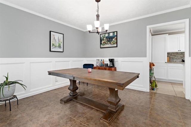 1845 King Arthur Court, Pinehurst, TX 77630